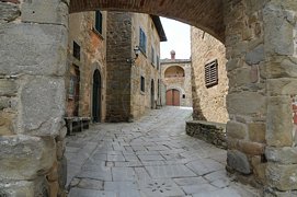 Arco nel centro storico